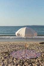 Load image into Gallery viewer, Cali Round Beach & Picnic Mat