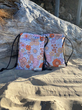 Load image into Gallery viewer, Cali Square Beach &amp; Picnic Mat
